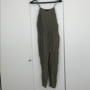 Forever 21 olive jumpsuit size L new w tags
